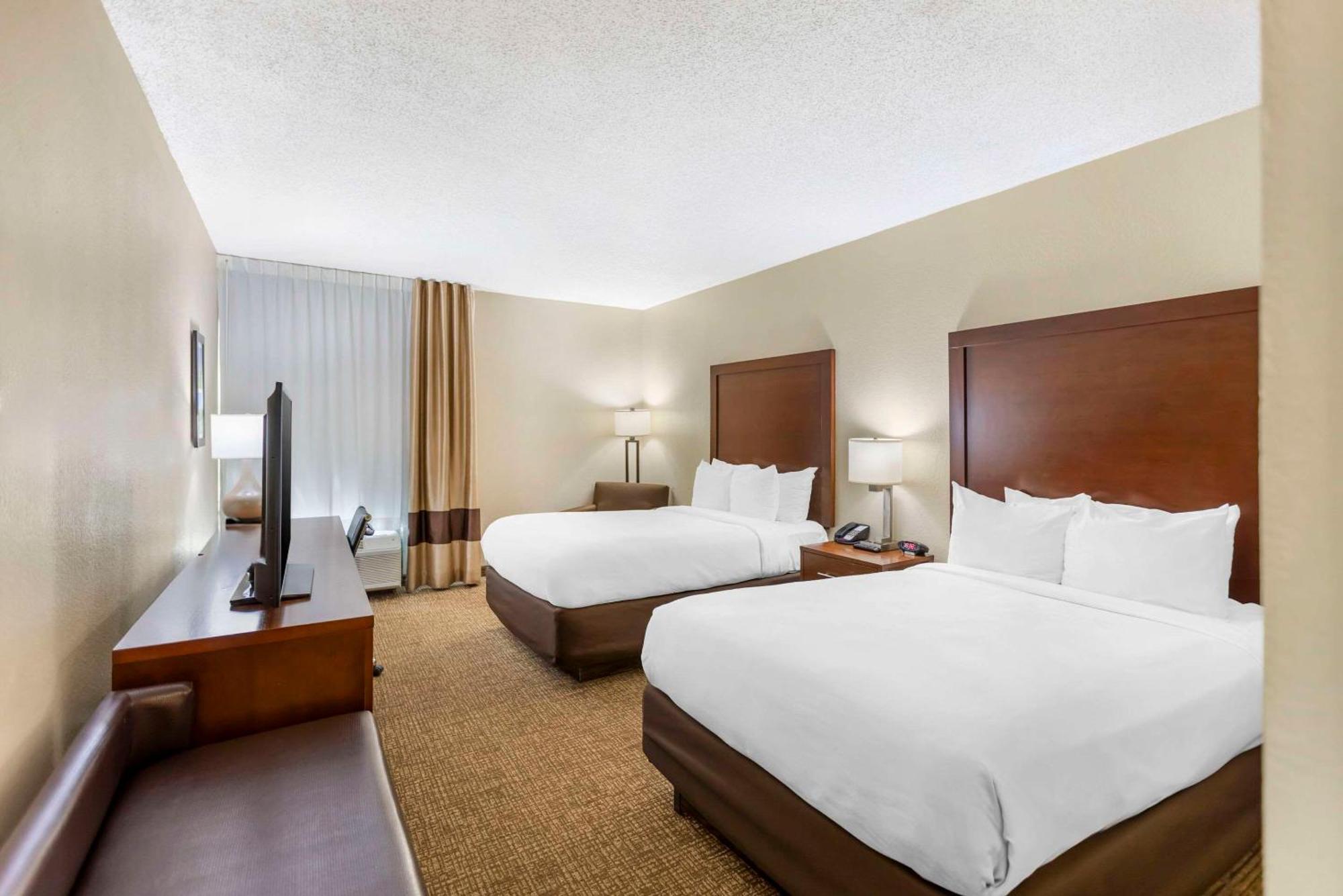מרידיאן Comfort Inn מראה חיצוני תמונה